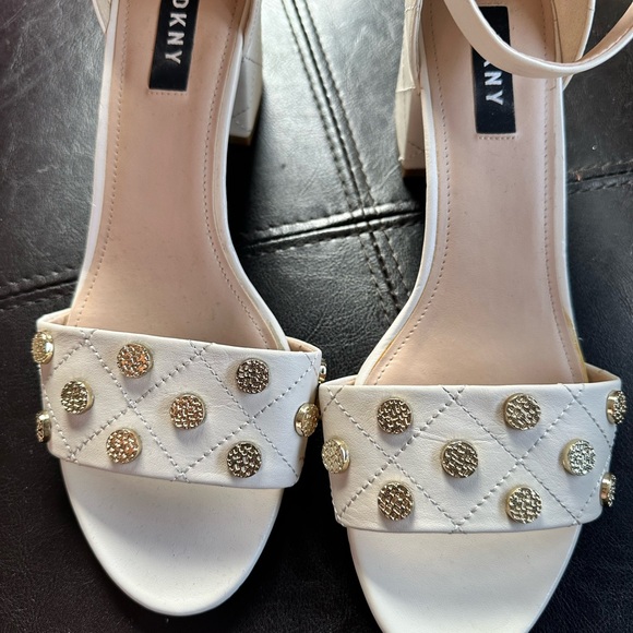 Leather upper. - Picture 4 of 5